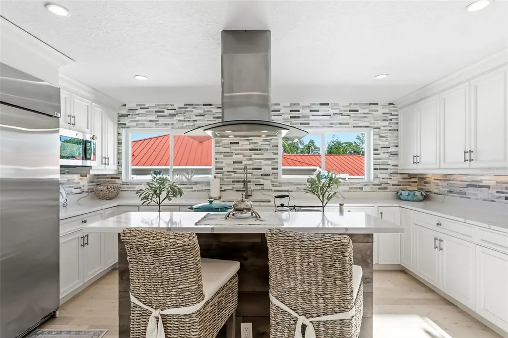 1725 Baywood Drive Sarasota FL 34231
