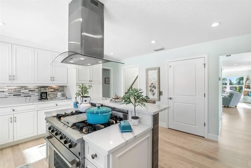 1725 Baywood Drive Sarasota FL 34231