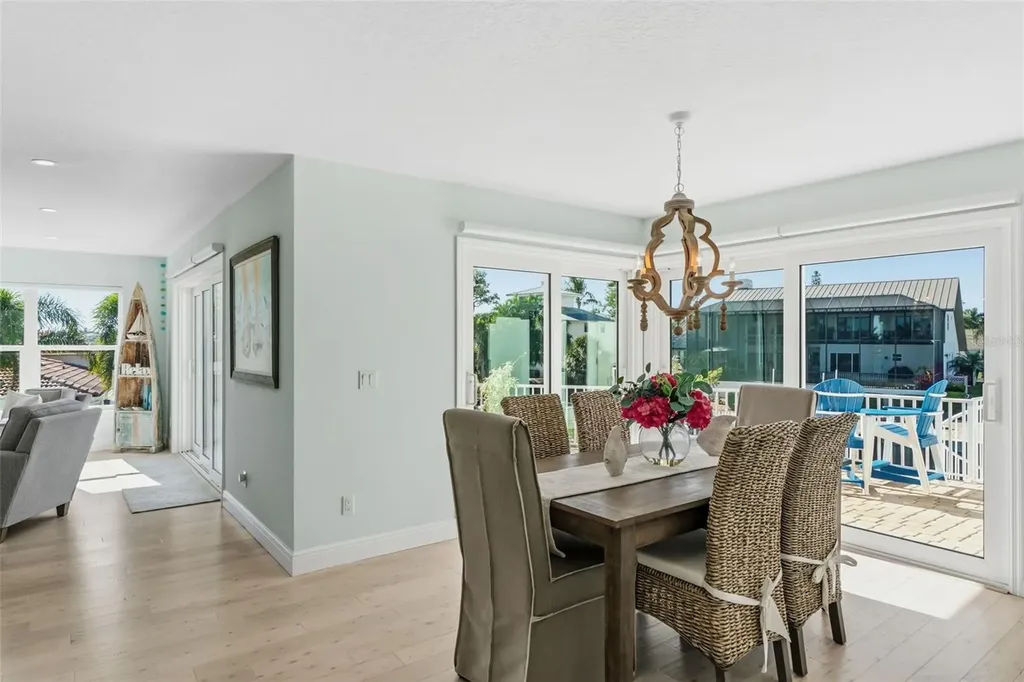 1725 Baywood Drive Sarasota FL 34231
