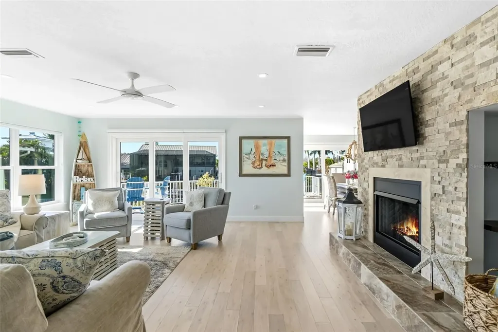 1725 Baywood Drive Sarasota FL 34231