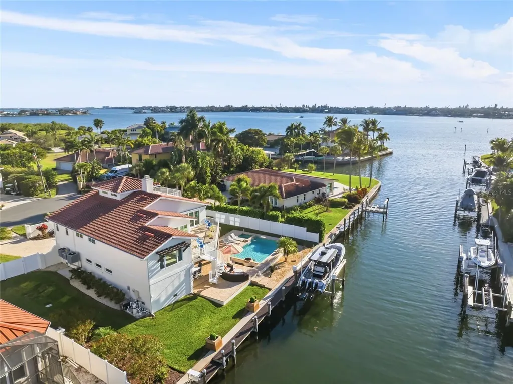 1725 Baywood Drive Sarasota FL 34231