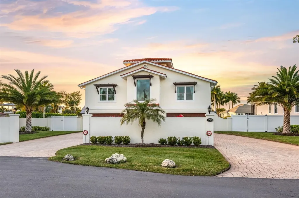1725 Baywood Drive Sarasota FL 34231