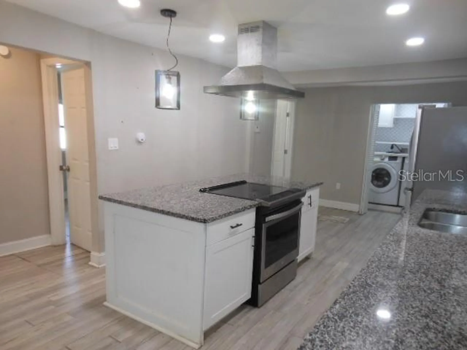 8421 N Orangeview Avenue Tampa FL 33617