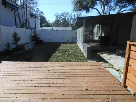8421 N Orangeview Avenue Tampa FL 33617