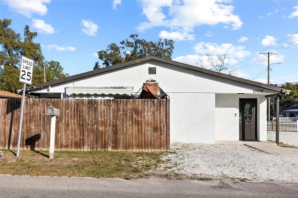 10001 N Annette Avenue Tampa FL 33612