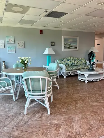 7050 Sunset Drive S South Pasadena FL 33707