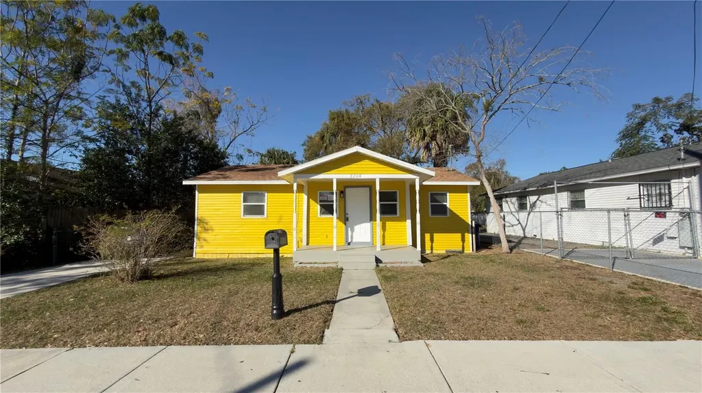 8204 N Semmes Street Tampa FL 33604
