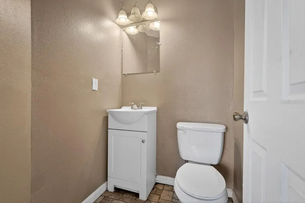 493 W Baltimore Drive Deland FL 32720