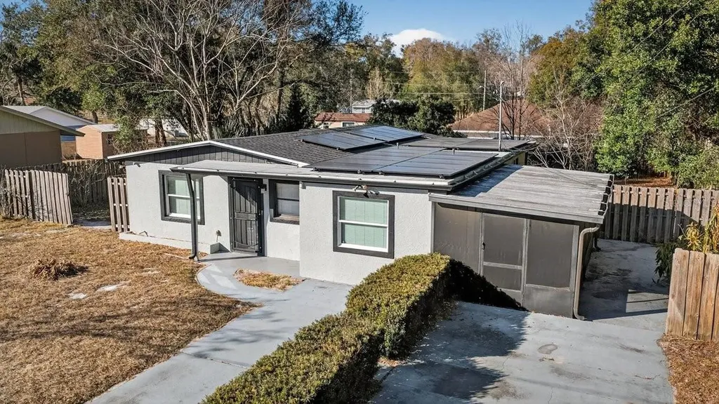 493 W Baltimore Drive Deland FL 32720