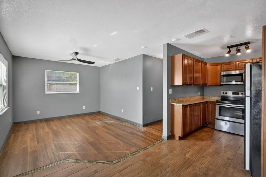 493 W Baltimore Drive Deland FL 32720