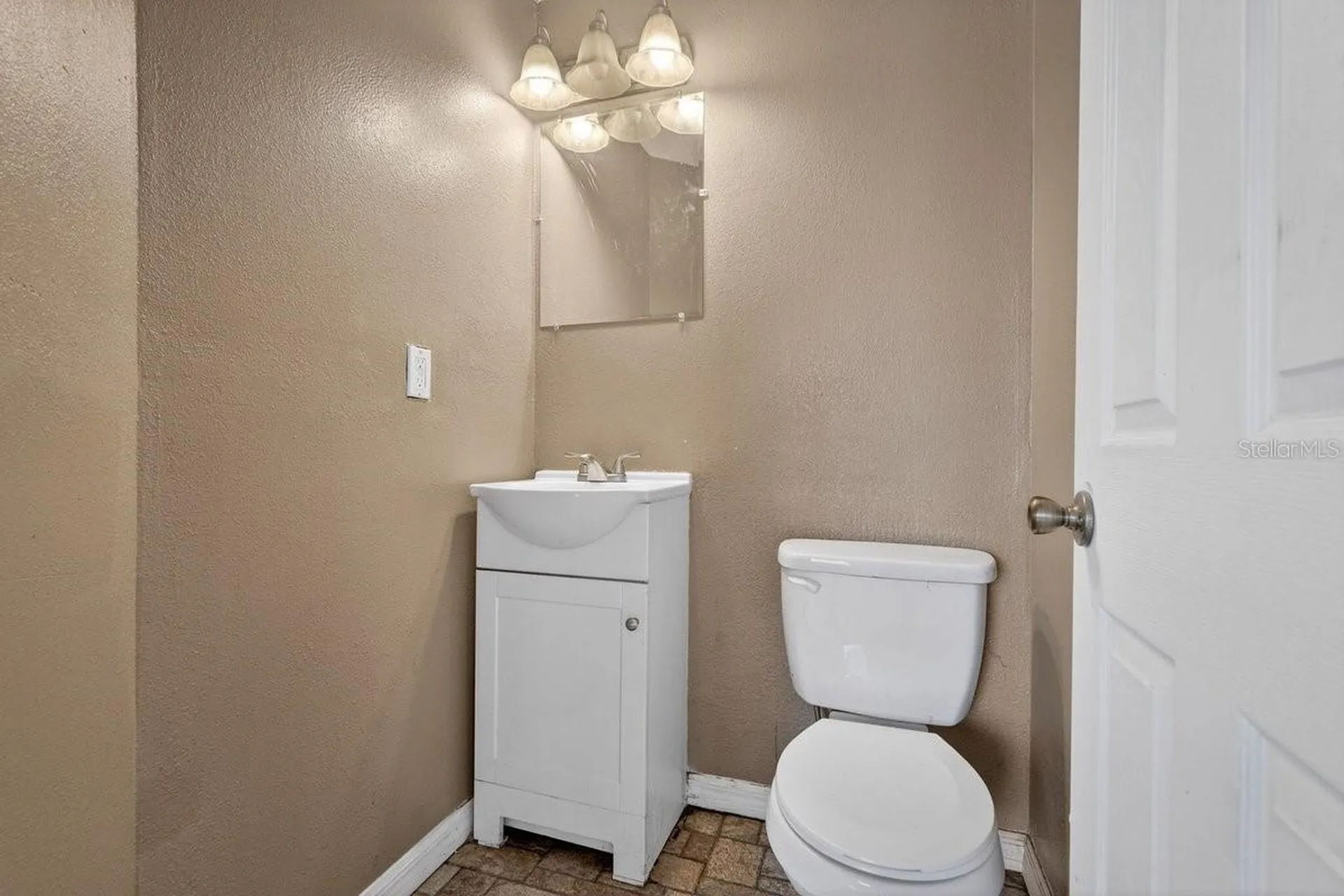 493 W Baltimore Drive Deland FL 32720