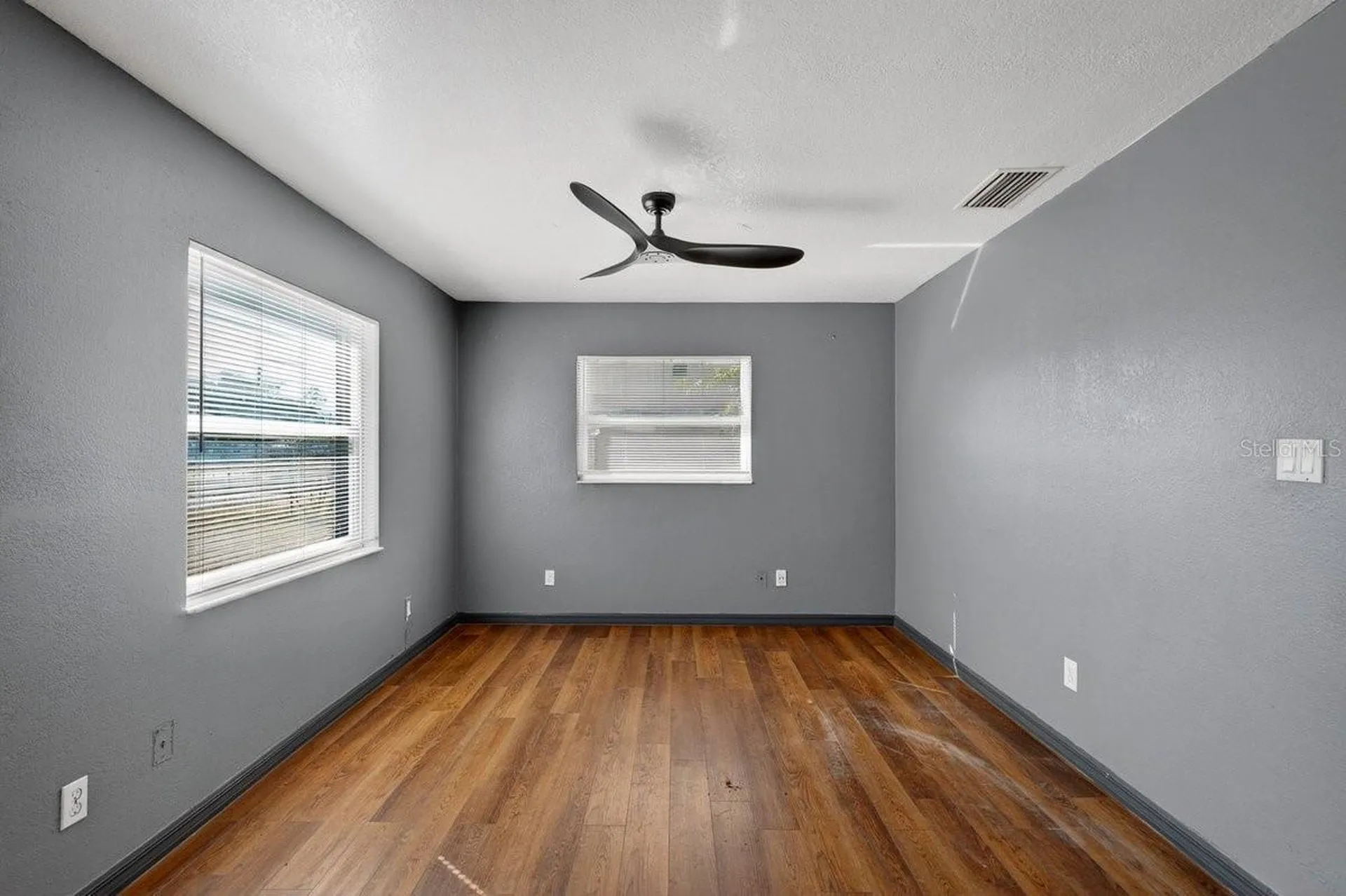 493 W Baltimore Drive Deland FL 32720