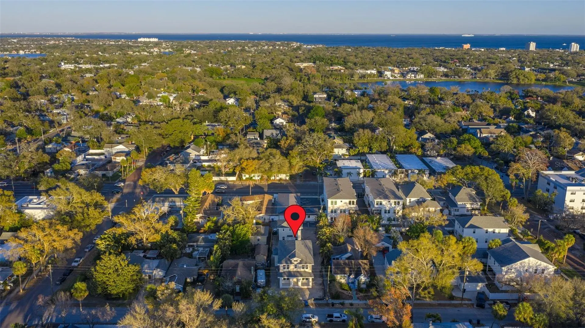 2011 10th Street N St Petersburg FL 33704