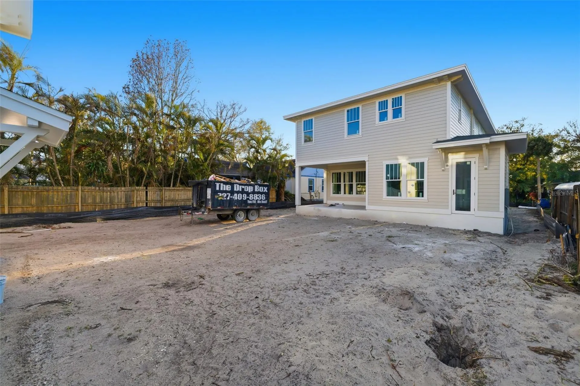 2011 10th Street N St Petersburg FL 33704