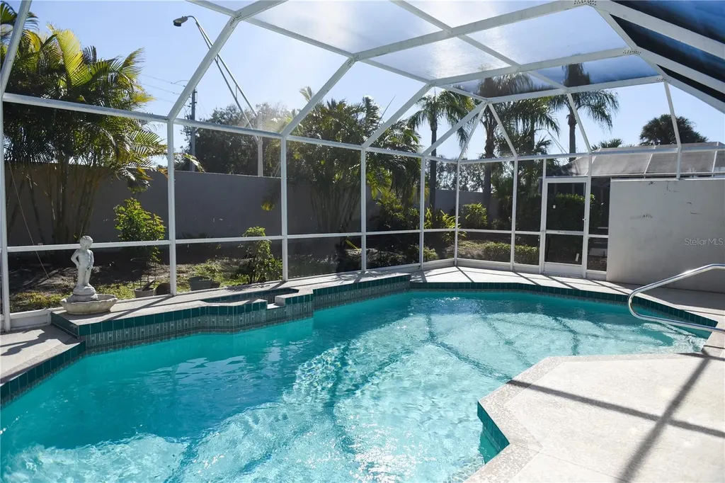4819 W Raintree Bradenton FL 34203