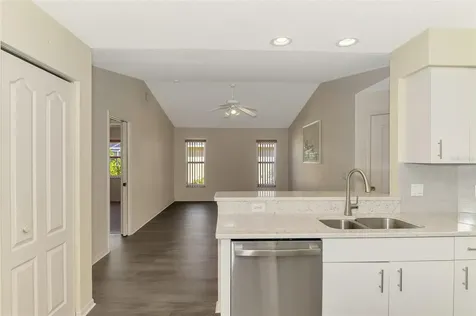 5864 Tyler Road Venice FL 34293