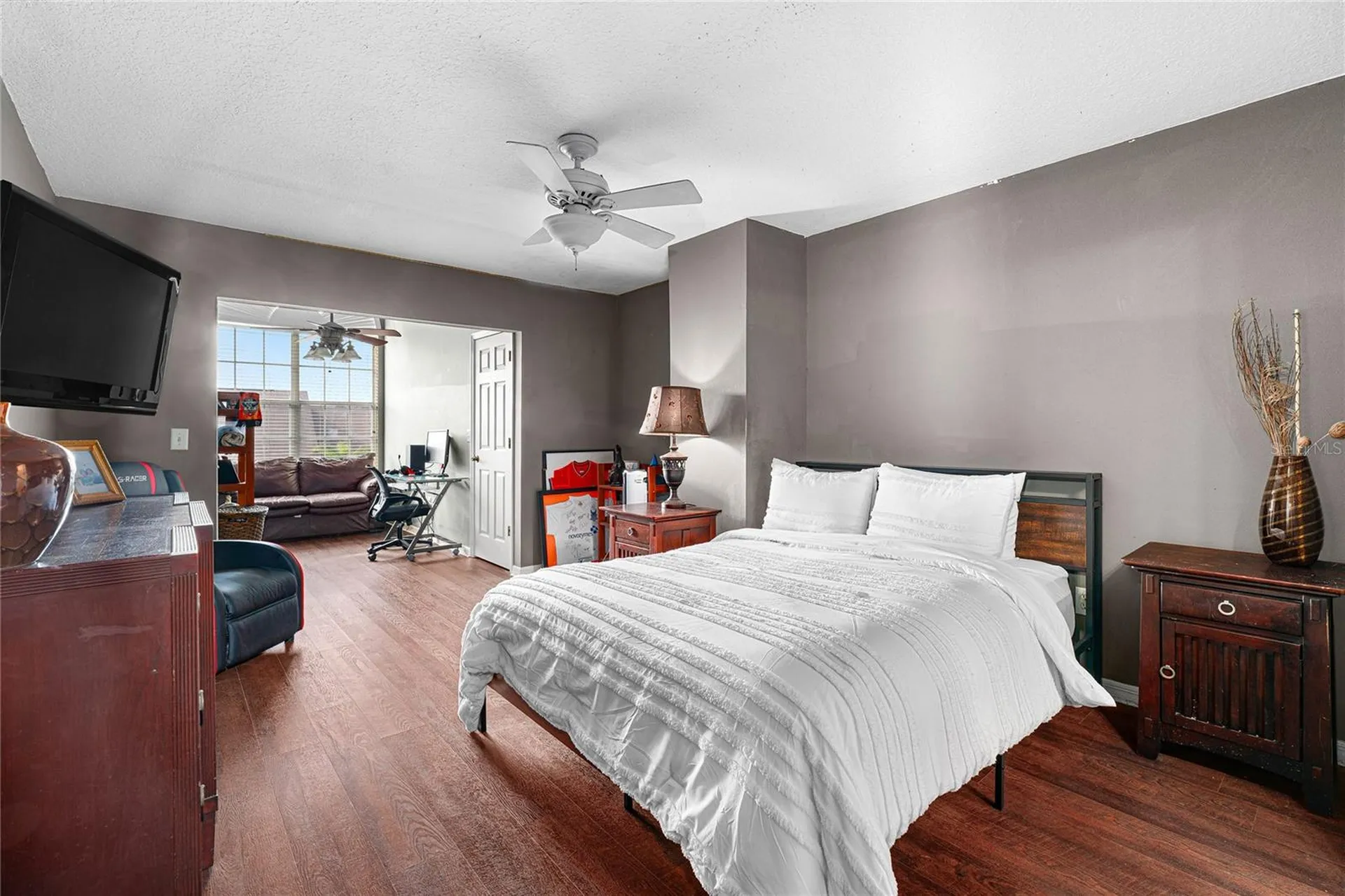 2804 Countryside Boulevard Clearwater FL 33761