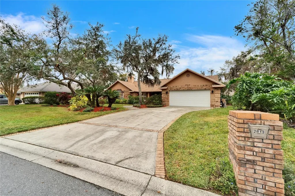 2913 Aston Avenue Plant City FL 33566