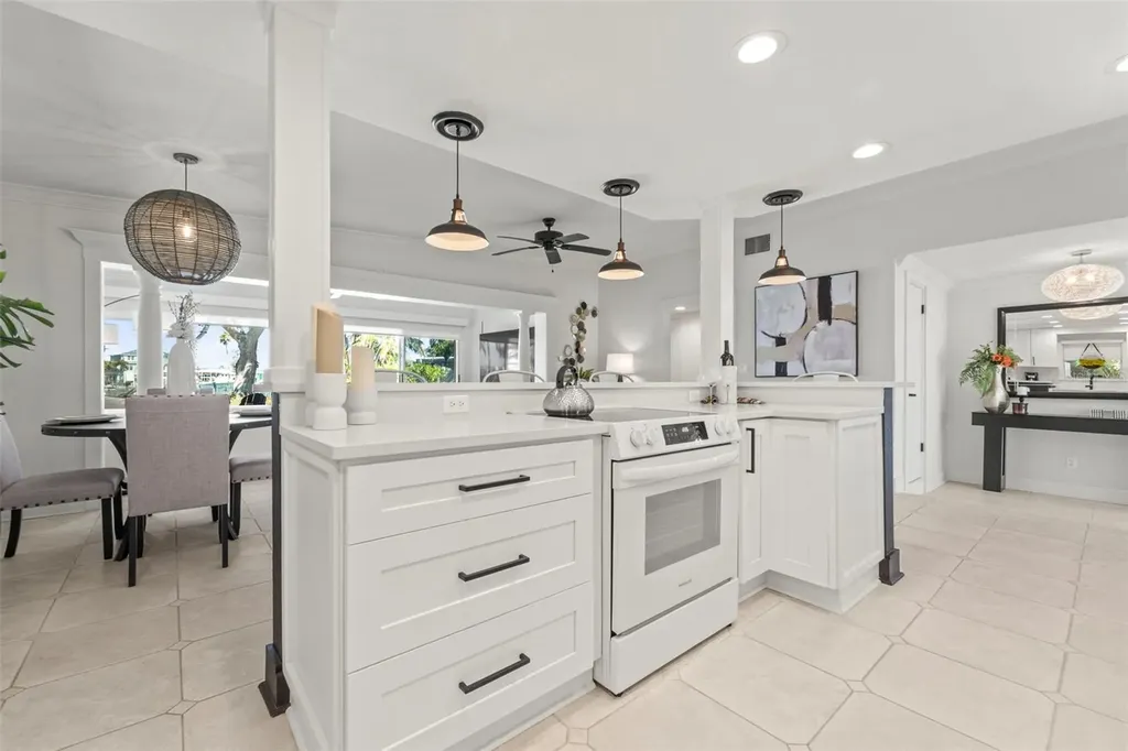 402 161st Avenue Redington Beach FL 33708