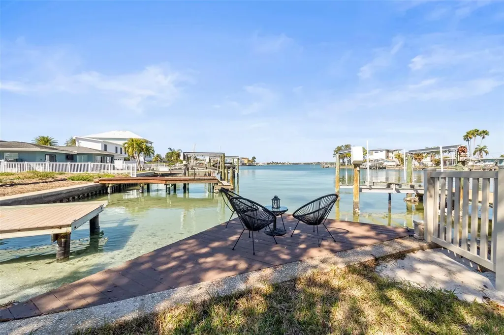 402 161st Avenue Redington Beach FL 33708