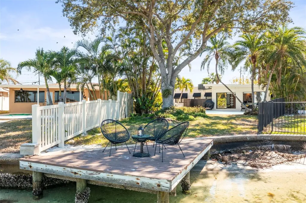 402 161st Avenue Redington Beach FL 33708