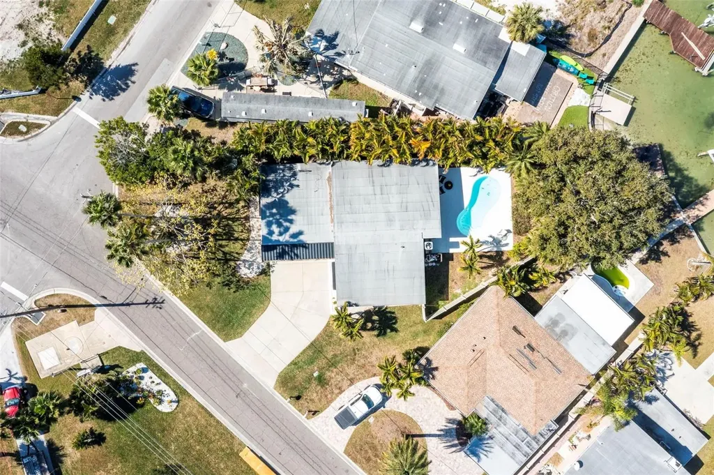 402 161st Avenue Redington Beach FL 33708