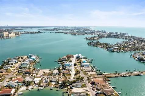 402 161st Avenue Redington Beach FL 33708