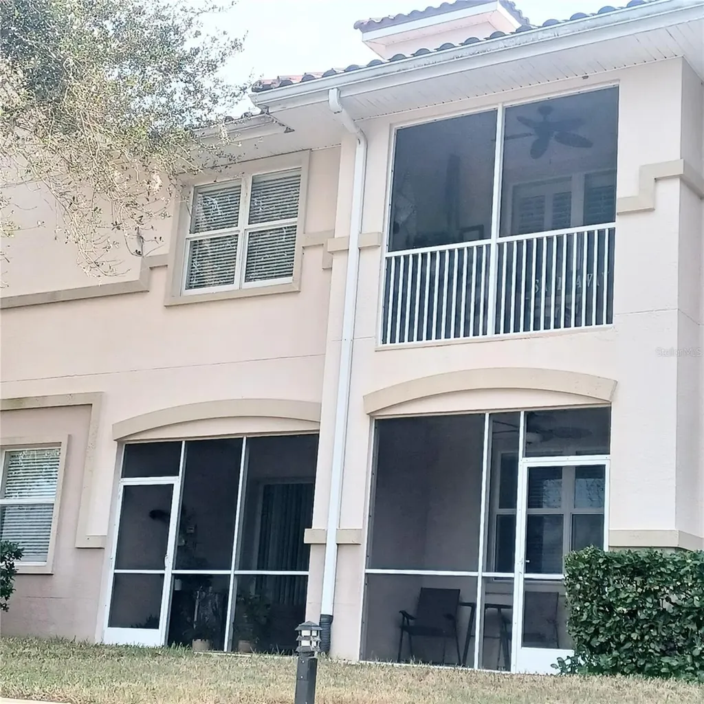 80 S Riverview Bend S Palm Coast FL 32137