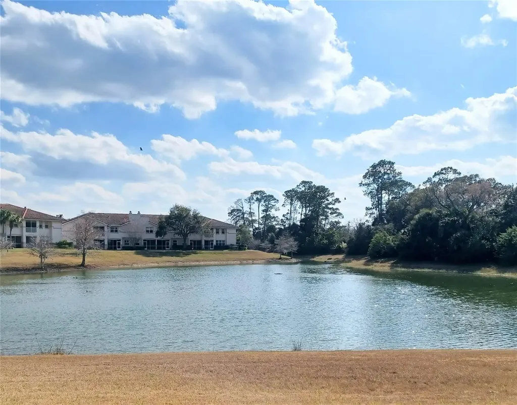 80 S Riverview Bend S Palm Coast FL 32137
