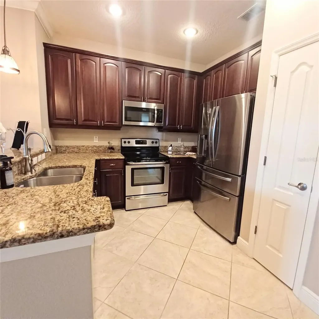 80 S Riverview Bend S Palm Coast FL 32137
