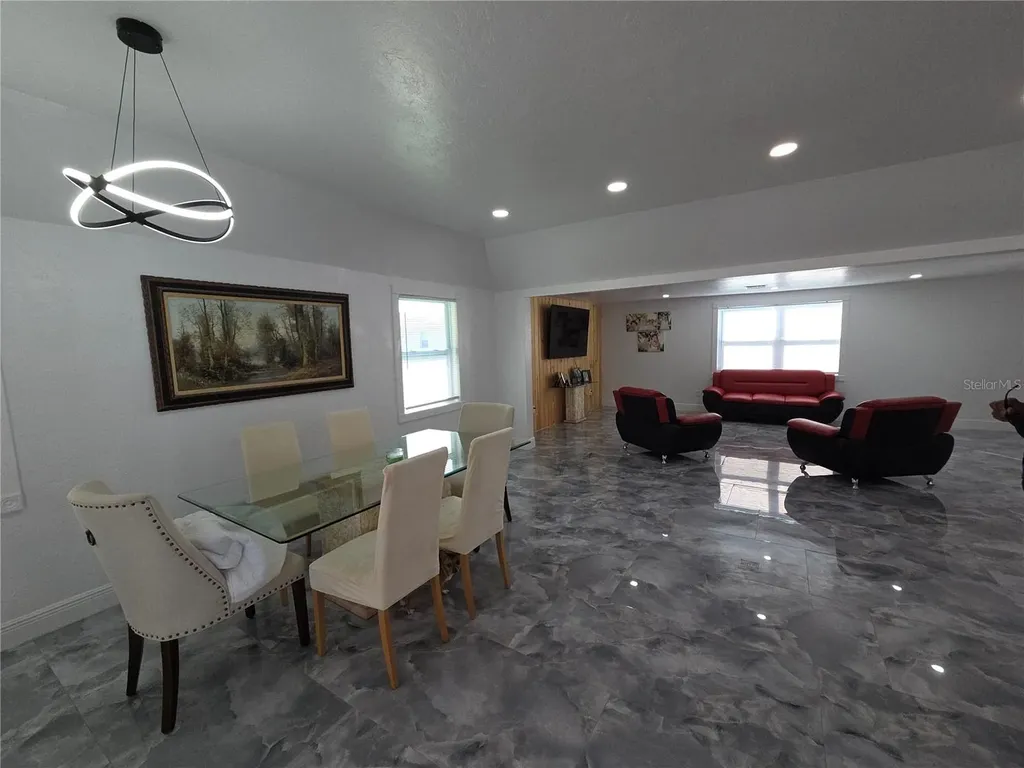 2839 Olympic Street Sarasota FL 34231