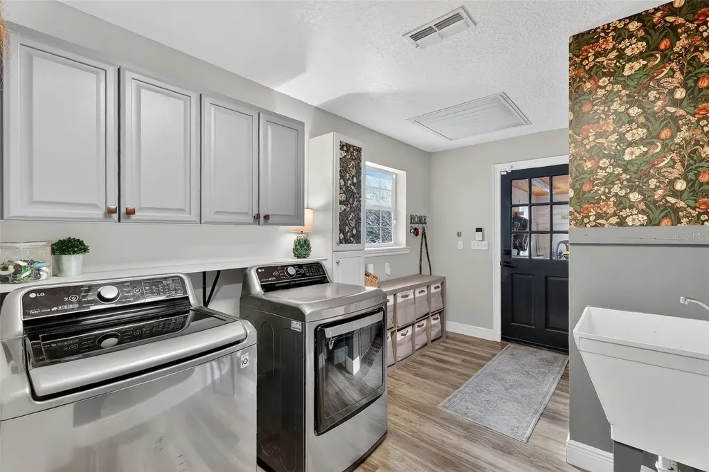 4564 County Road 103g Oxford FL 34484