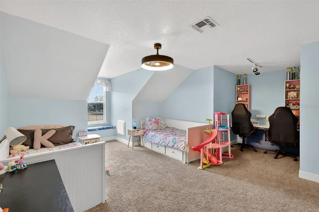 4564 County Road 103g Oxford FL 34484