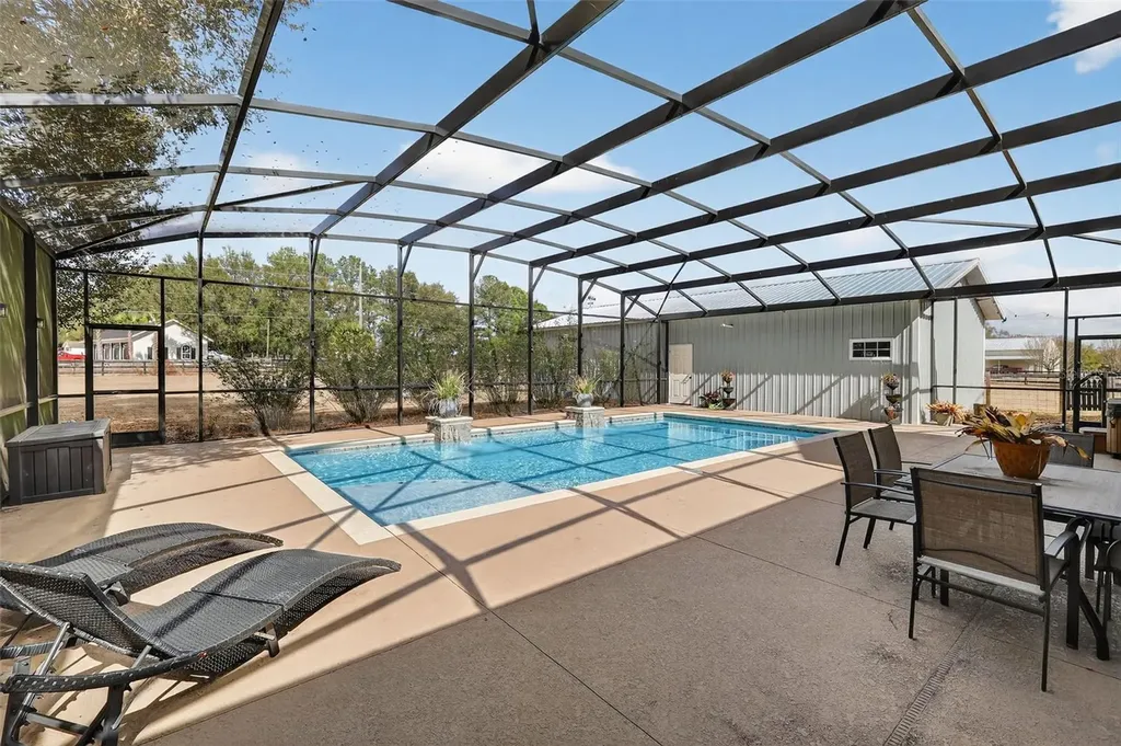 4564 County Road 103g Oxford FL 34484