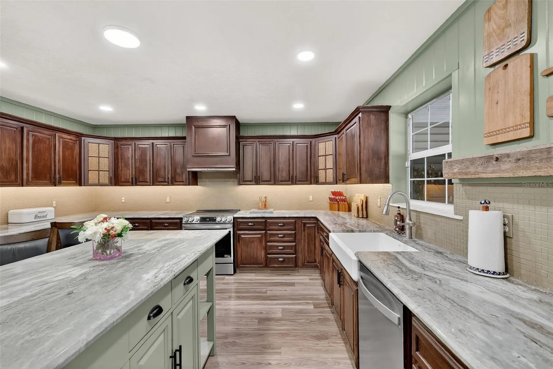 4564 County Road 103g Oxford FL 34484