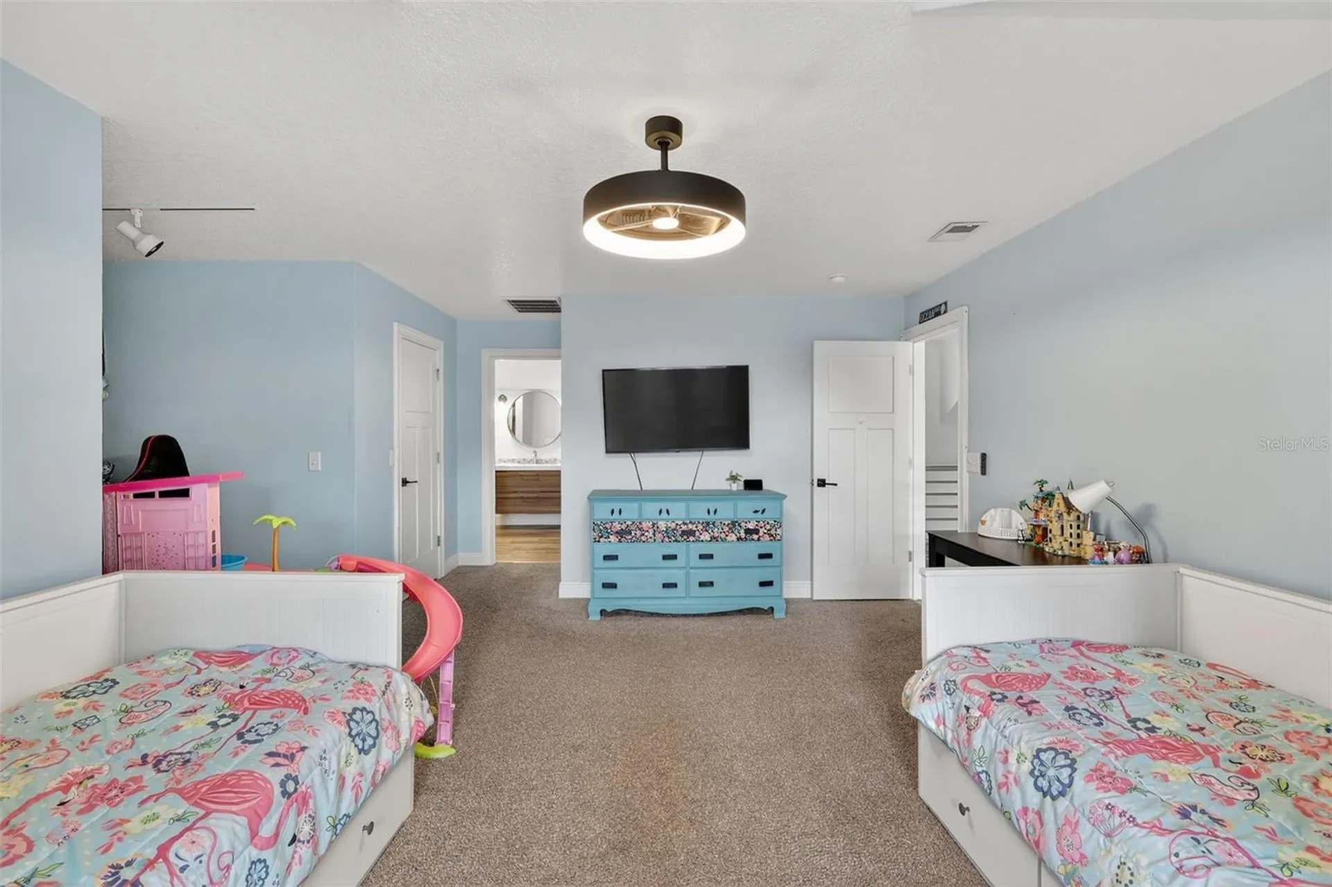 4564 County Road 103g Oxford FL 34484