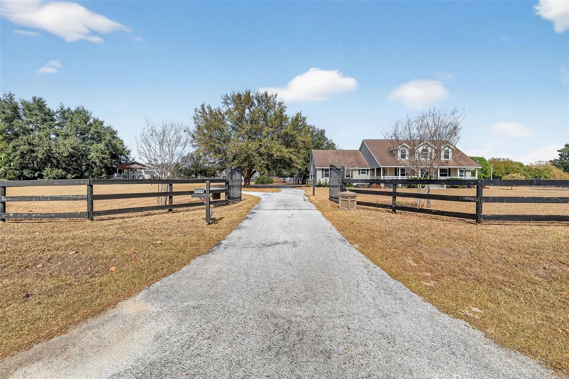 4564 County Road 103g Oxford FL 34484