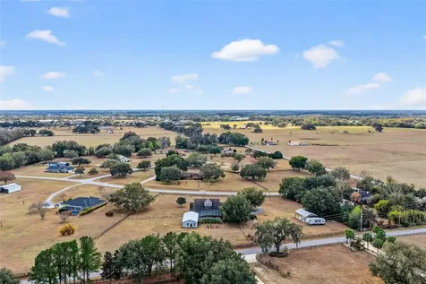 4564 County Road 103g Oxford FL 34484