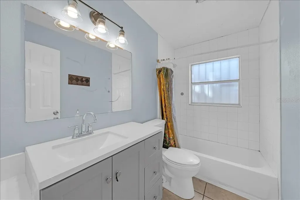 205 2nd Avenue SE Ruskin FL 33570