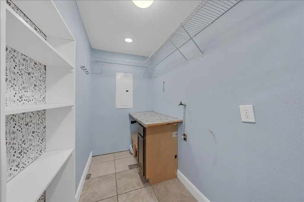 205 2nd Avenue SE Ruskin FL 33570