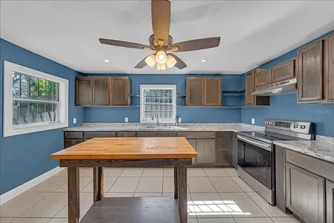 205 2nd Avenue SE Ruskin FL 33570