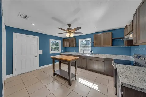 205 2nd Avenue SE Ruskin FL 33570