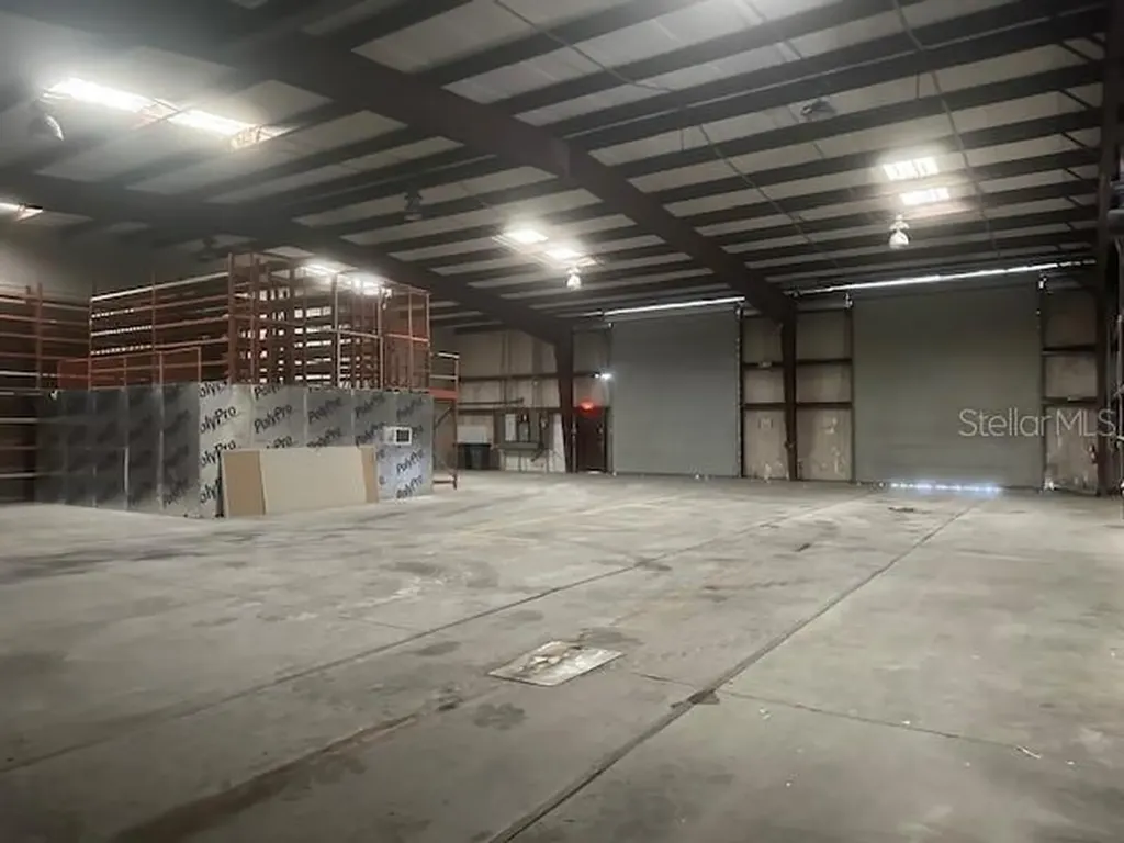 2410 E 92 Highway Plant City FL 33566