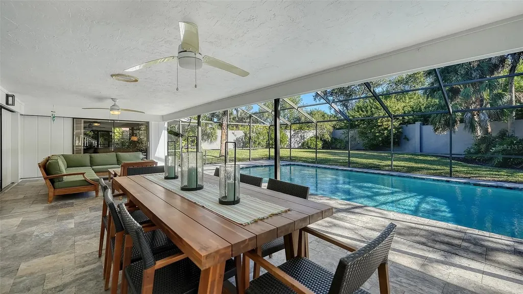3783 Beneva Oaks Boulevard Sarasota FL 34238