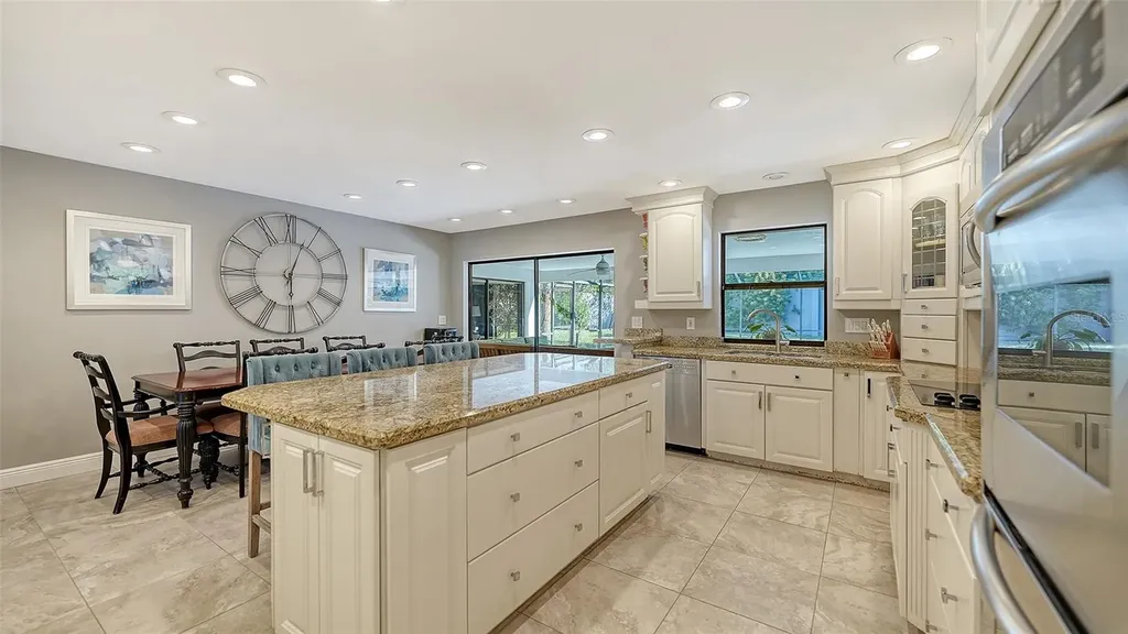 3783 Beneva Oaks Boulevard Sarasota FL 34238