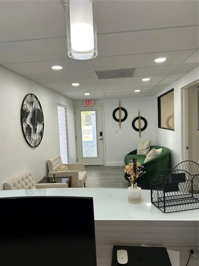 13302 Winding Oak Court Tampa FL 33612