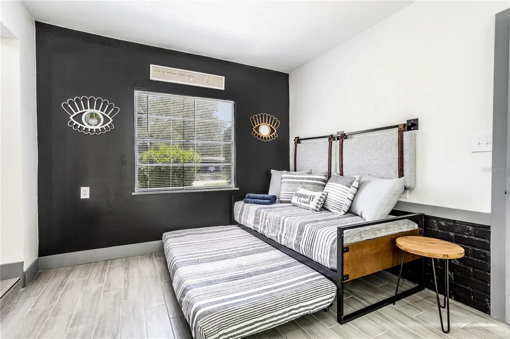 1213 Corbett Lane Orlando FL 32806