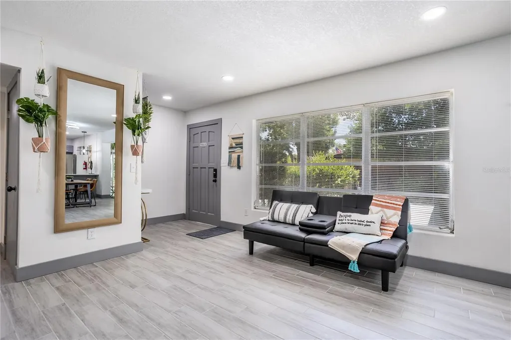 1213 Corbett Lane Orlando FL 32806