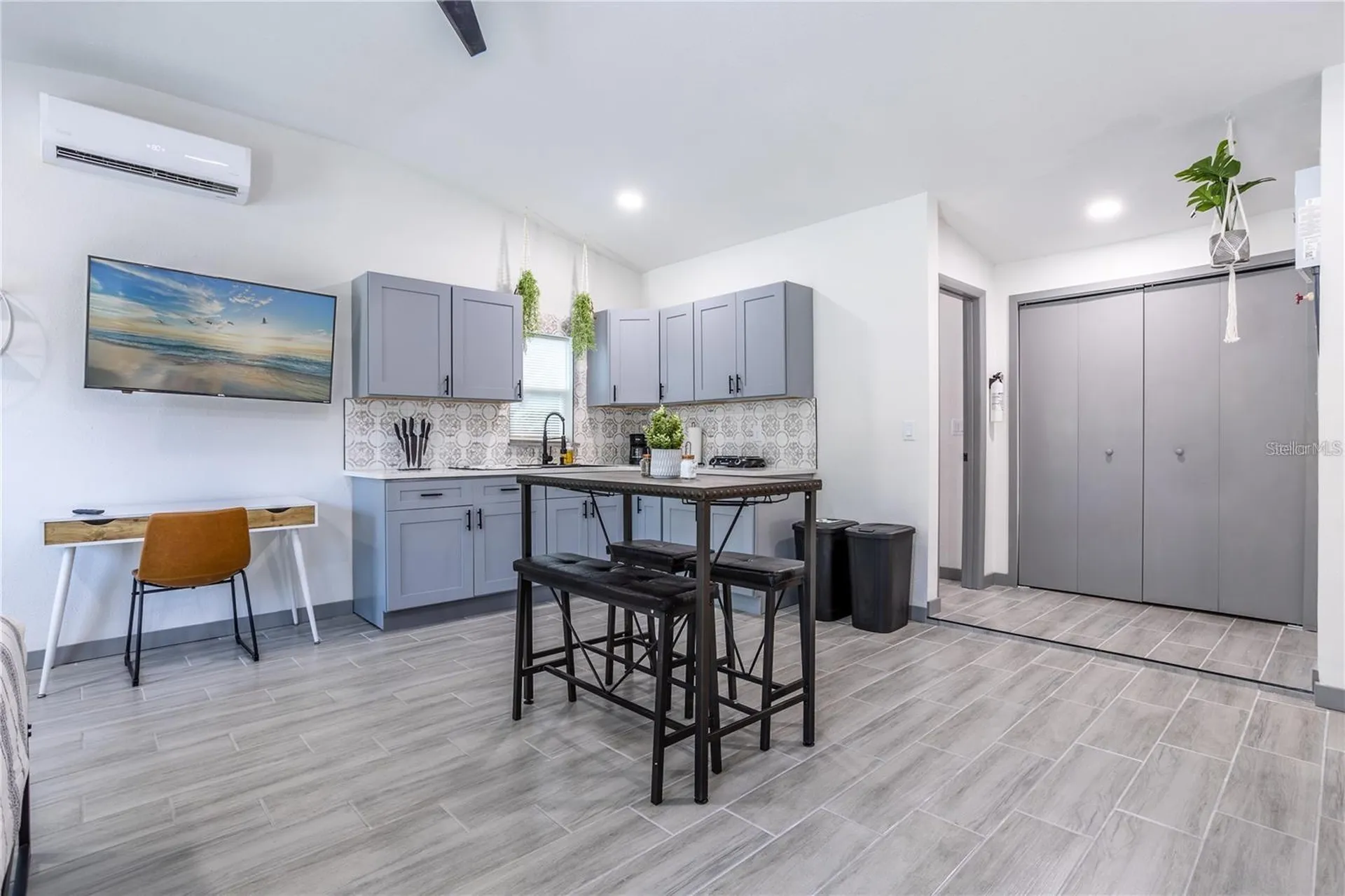 1213 Corbett Lane Orlando FL 32806