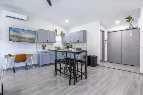 1213 Corbett Lane Orlando FL 32806